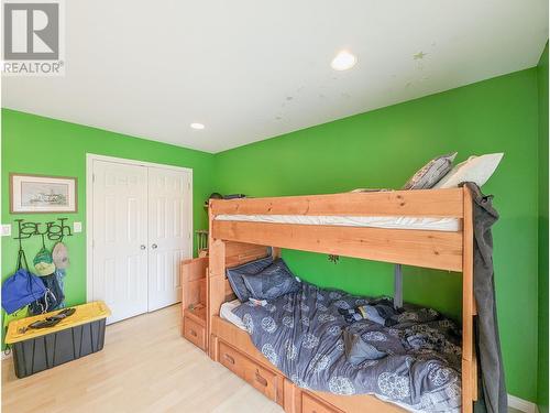 3920 Trout Drive, Lac La Hache, BC - Indoor Photo Showing Bedroom