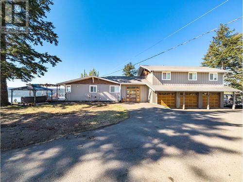 3920 Trout Drive, Lac La Hache, BC - Outdoor With Deck Patio Veranda