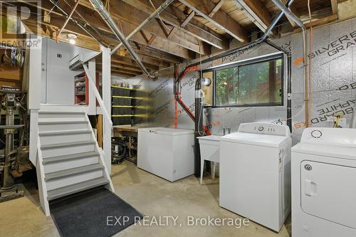 48 Purdy Street, Belleville, ON - Indoor Photo Showing Laundry Room
