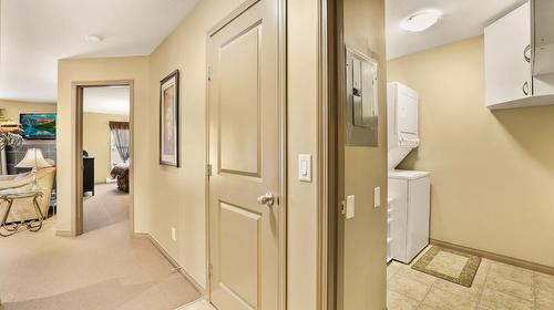 107 - 4874 Stanley Street, Radium Hot Springs, BC - Indoor Photo Showing Laundry Room