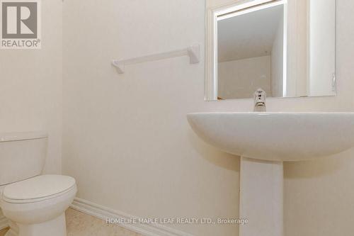 30 Halliford Place, Brampton, ON - Indoor Photo Showing Bathroom