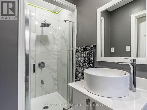 58 Blackthorn Lane, Brampton, ON - Indoor Photo Showing Bathroom