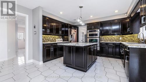 18805 Willoughby Road, Caledon, ON - Indoor Photo Showing Kitchen With Upgraded Kitchen