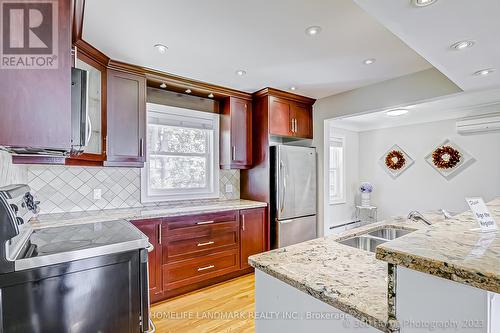 117 Grant Boulevard, Hamilton, ON - Indoor Photo Showing Kitchen With Double Sink