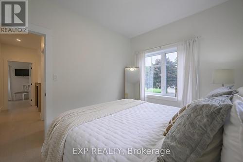 37437 Lake Line, Central Elgin, ON - Indoor Photo Showing Bedroom
