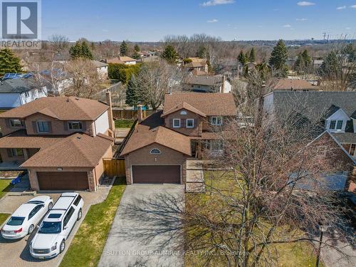 203 Willow Lane, Newmarket, ON - Outdoor
