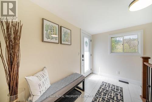 17 Poplar Trail, Puslinch, ON - Indoor Photo Showing Other Room