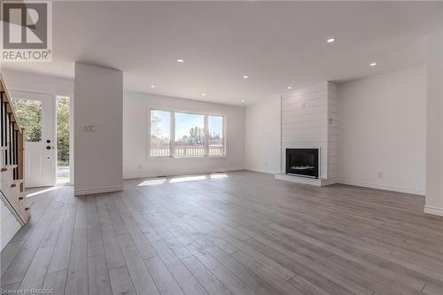 80 Loucks Lane, Chatsworth, ON - Indoor Photo Showing Living Room With Fireplace