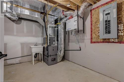 80 Loucks Lane, Chatsworth, ON - Indoor Photo Showing Basement