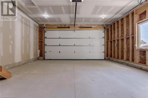 80 Loucks Lane, Chatsworth, ON - Indoor Photo Showing Garage