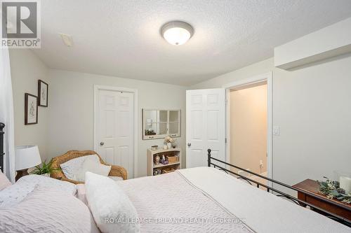 21 Little Creek Pl, Central Elgin, ON - Indoor Photo Showing Bedroom