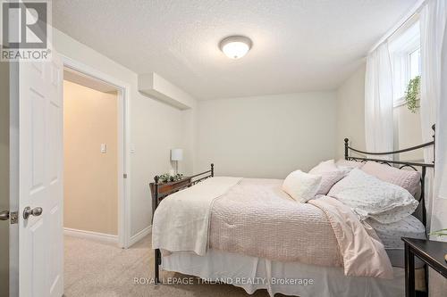 21 Little Creek Pl, Central Elgin, ON - Indoor Photo Showing Bedroom