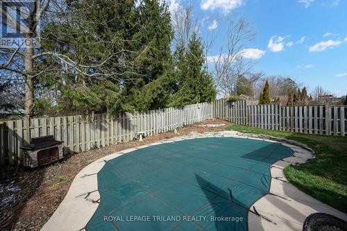 21 Little Creek Pl, Central Elgin, ON - Outdoor With Backyard