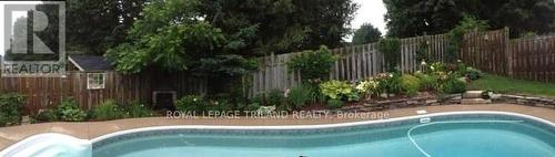 21 Little Creek Pl, Central Elgin, ON - Outdoor With In Ground Pool With Backyard