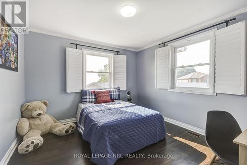 18 Boese Court, St. Catharines, ON - Indoor Photo Showing Bedroom