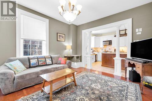 4 Hillside Street, Belleville, ON - Indoor Photo Showing Living Room