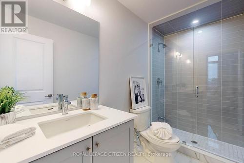 249 - 9590 Islington Avenue, Vaughan, ON - Indoor Photo Showing Bathroom