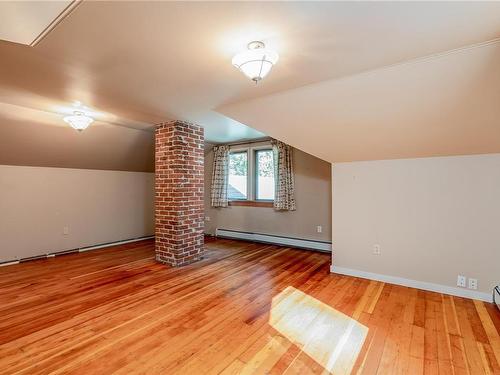 11231 Chemainus Rd, Ladysmith, BC - Indoor Photo Showing Other Room