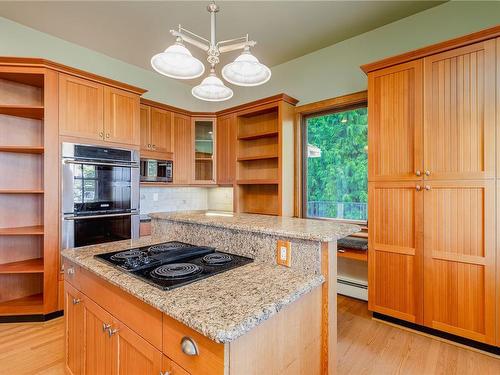 11231 Chemainus Rd, Ladysmith, BC - Indoor Photo Showing Kitchen