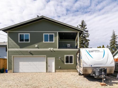 7050 53 Street, Salmon Arm, BC - Outdoor With Exterior