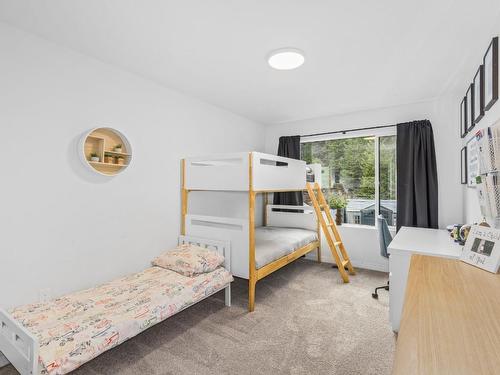 3714 Astoria Drive, West Kelowna, BC - Indoor Photo Showing Bedroom