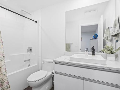 3714 Astoria Drive, West Kelowna, BC - Indoor Photo Showing Bathroom