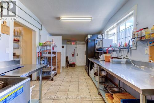 18 Elgin Street, Brantford, ON - Indoor Photo Showing Other Room