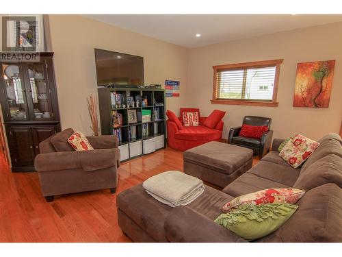 127 Wakita Avenue, Kitimat, BC - Indoor Photo Showing Living Room