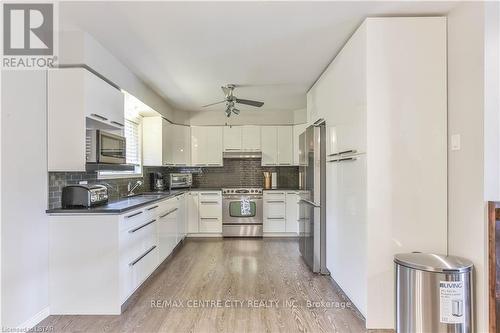 #12 -214 South St W, Aylmer, ON - Indoor Photo Showing Kitchen