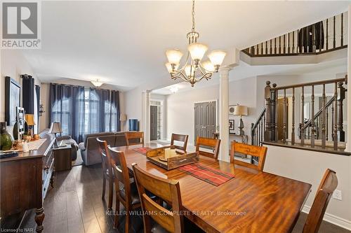 471 Carrie Avenue, Fort Erie, ON - Indoor Photo Showing Dining Room