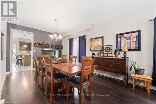 471 Carrie Avenue, Fort Erie, ON - Indoor Photo Showing Dining Room