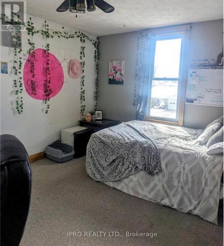 279 1St Ave S, Arran-Elderslie, ON - Indoor Photo Showing Bedroom