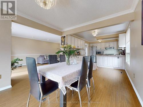 341 Celtic Drive, Hamilton, ON - Indoor Photo Showing Dining Room