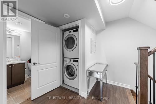 #124 -2 Dunsheath Way, Markham, ON - Indoor Photo Showing Laundry Room