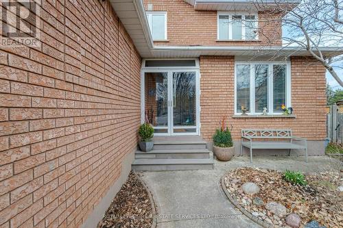 2706 Ambercroft Tr, Mississauga, ON - Outdoor