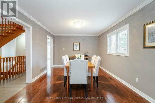2706 Ambercroft Tr, Mississauga, ON - Indoor Photo Showing Dining Room