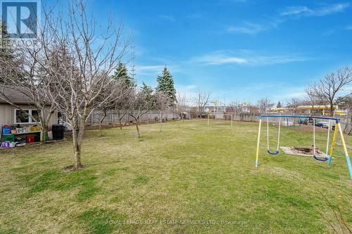 2706 Ambercroft Tr, Mississauga, ON - Outdoor
