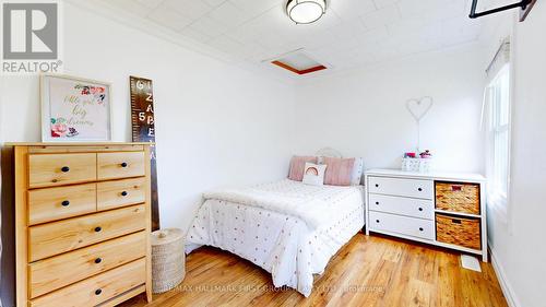 8741 Dale Rd, Cobourg, ON - Indoor Photo Showing Bedroom