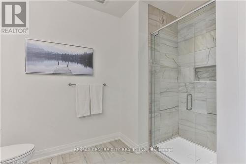 #5 -85 Forest St, Aylmer, ON - Indoor Photo Showing Bathroom