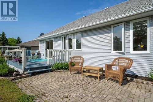 32 Heritage Dr, Prince Edward County, ON - Outdoor With Deck Patio Veranda