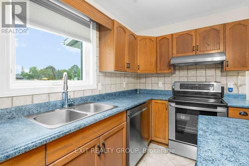 70 Victoria St, Cramahe, ON - Indoor Photo Showing Kitchen With Double Sink
