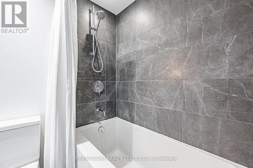 1208 - 161 Roehampton Avenue, Toronto, ON - Indoor Photo Showing Bathroom