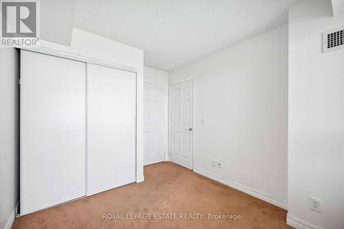 #401 -60 Fairfax Cres E, Toronto, ON - Indoor Photo Showing Other Room
