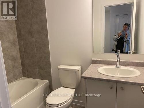 62 Lyall Stokes Circle, East Gwillimbury, ON - Indoor Photo Showing Bathroom