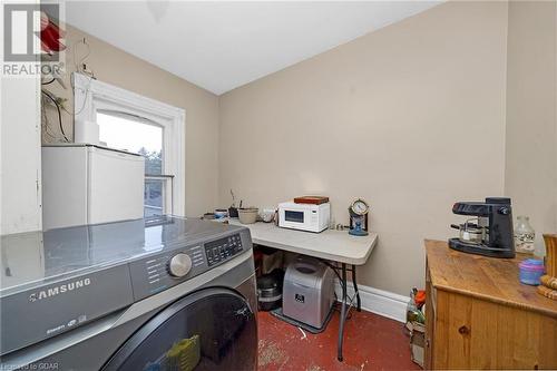 90 Trafalgar Road, Hillsburgh, ON - Indoor Photo Showing Laundry Room