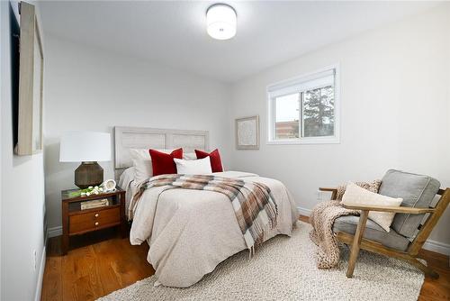 67 Amore Boulevard, Hamilton, ON - Indoor Photo Showing Bedroom