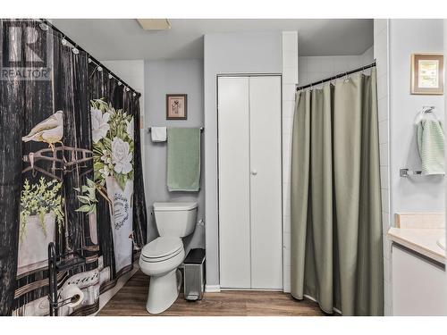 180 Hollywood Road N Unit# 308, Kelowna, BC - Indoor Photo Showing Bathroom