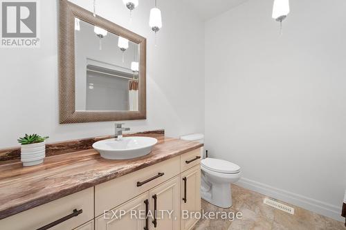 11 Crews Crescent W, Quinte West, ON - Indoor Photo Showing Bathroom