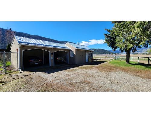 1480 Carson Road, Grand Forks, BC - Outdoor