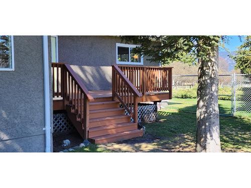 1480 Carson Road, Grand Forks, BC - Outdoor With Deck Patio Veranda With Exterior